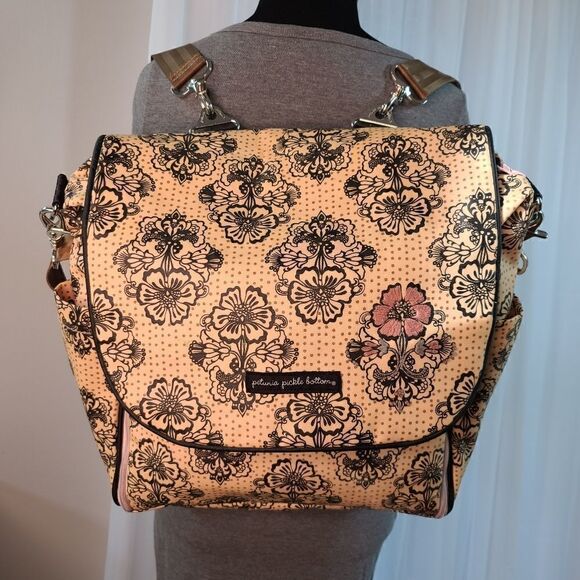 Petunia
Pickle Bottom Box Backpack Diaper Bag - Picture 1 of 16